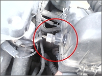 Замена воздушного фильтра Hyundai Tiburon/Coupe 96-01 гг., p/n 28113-23001