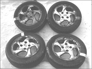 оригинальные диски R15, Nokian Hakka H 185/6